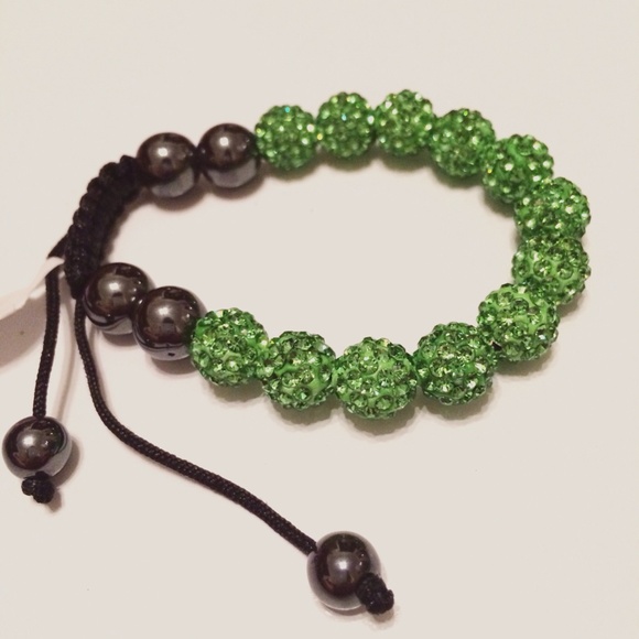NWOT Sparkly Green Beaded Adjustable Bracelet - Picture 2 of 2